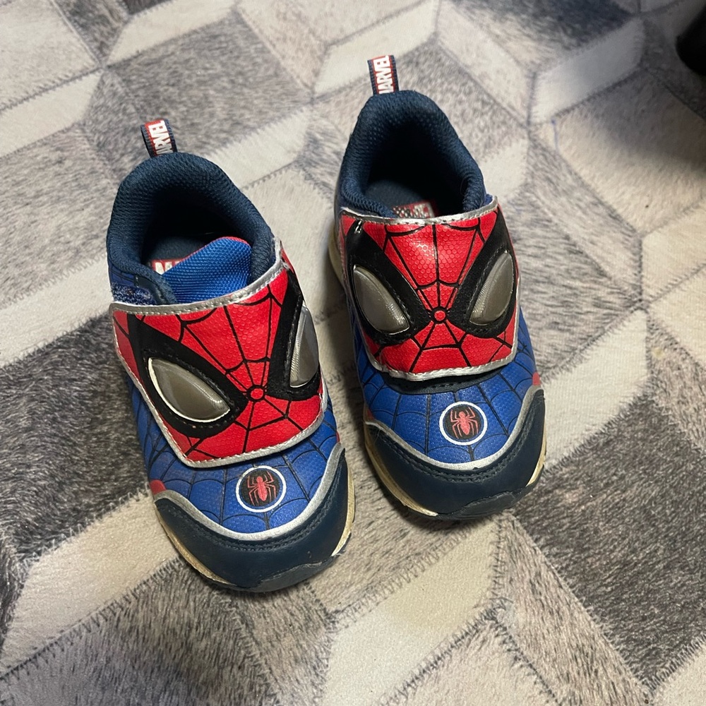 Marvel Spider-Man Kids Sneakers - Red and Blue